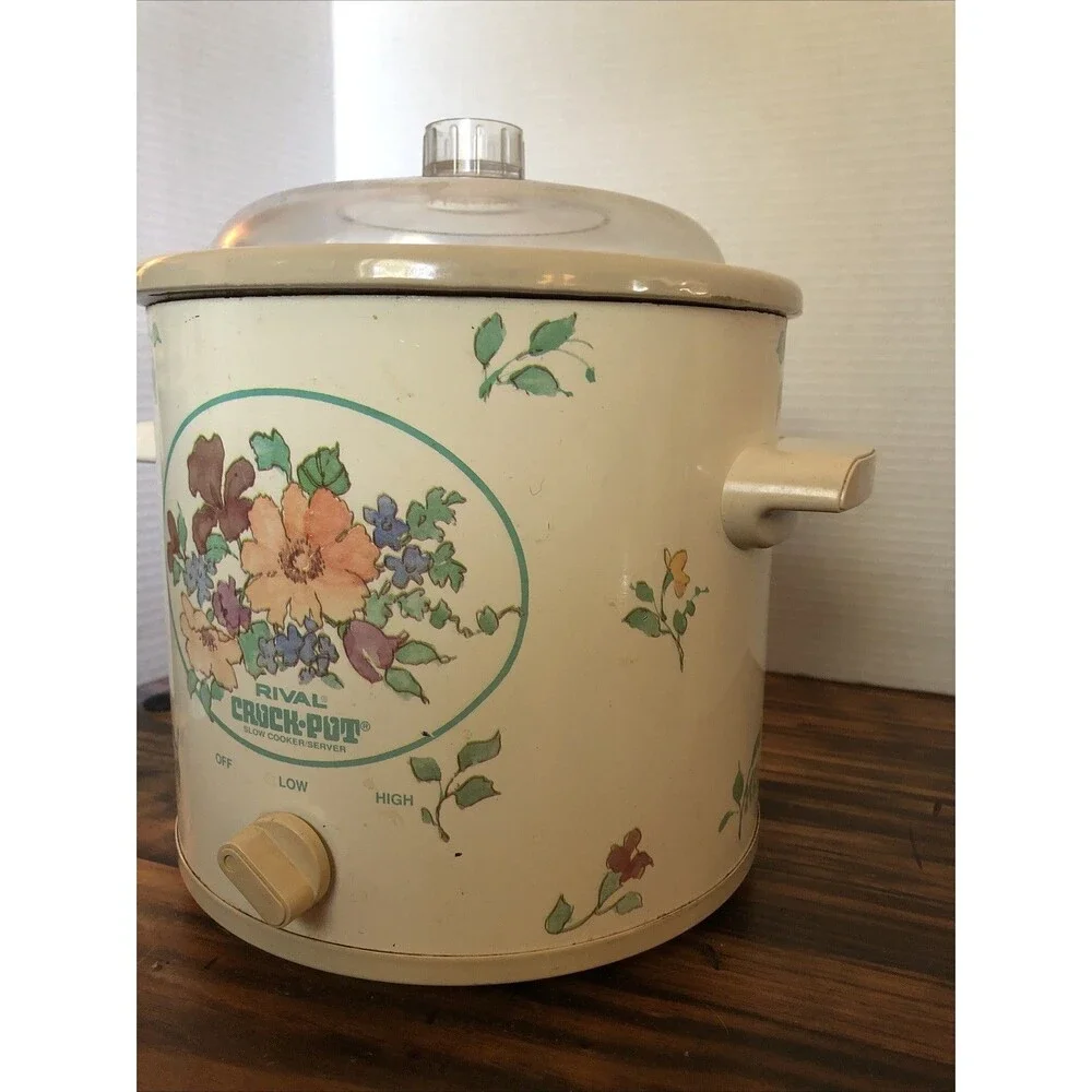 Vintage Rival Crockpot Floral Design Fall Football Season Foods
